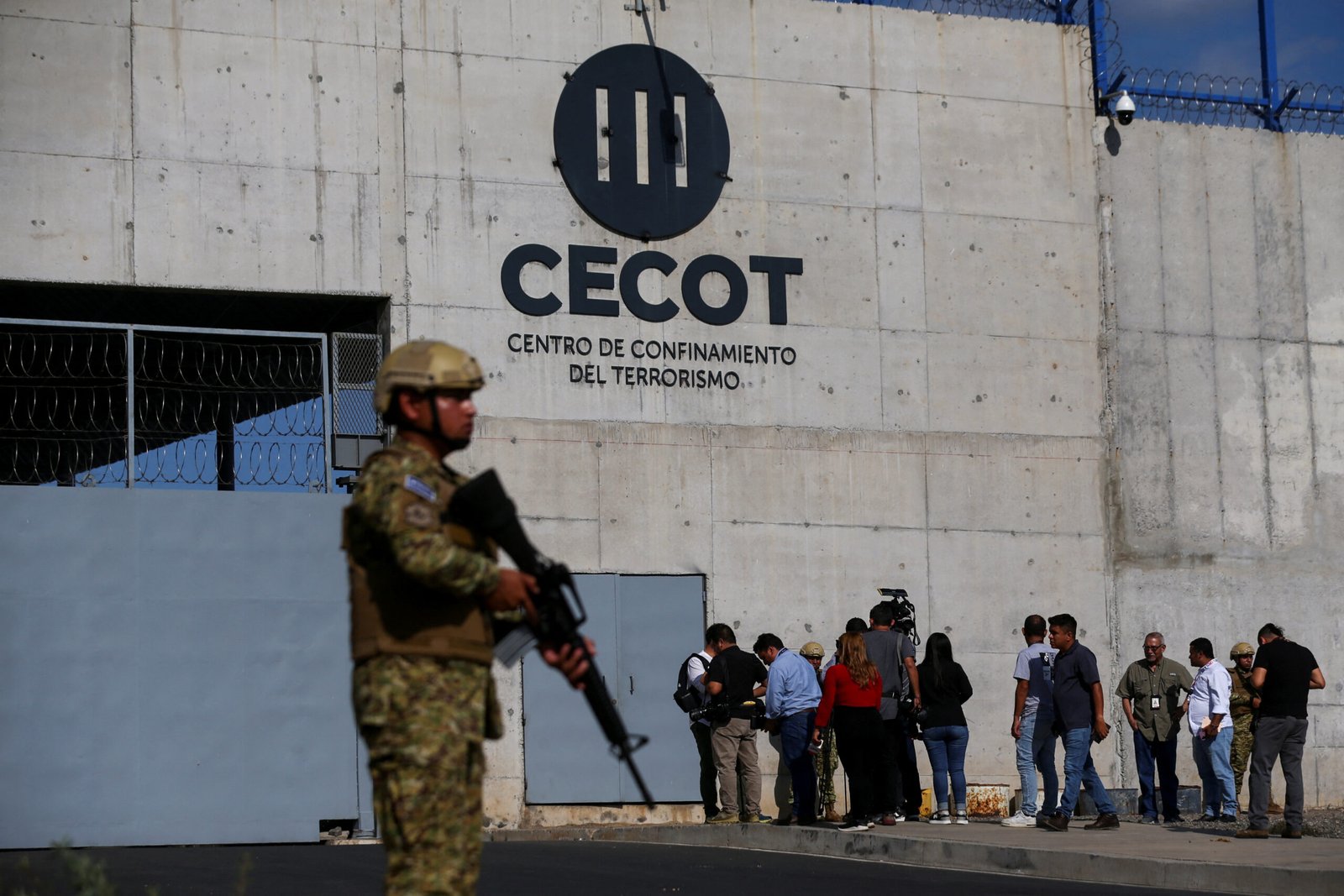 CBS pulls a scheduled 60 Minutes segment on El Salvador’s CECOT prison from its broadcast